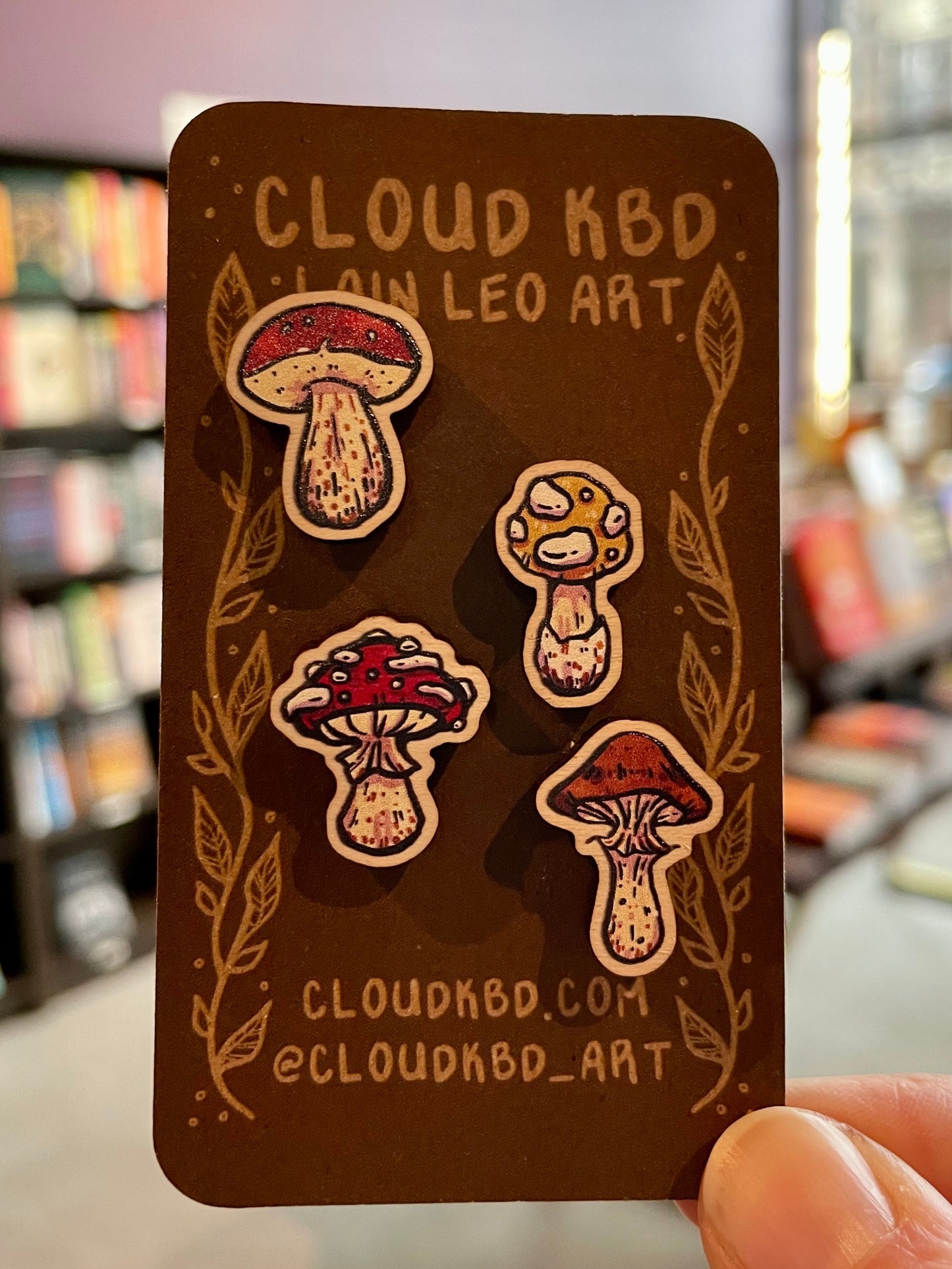 Wooden Pin - Tiny Little Mushrooms Set