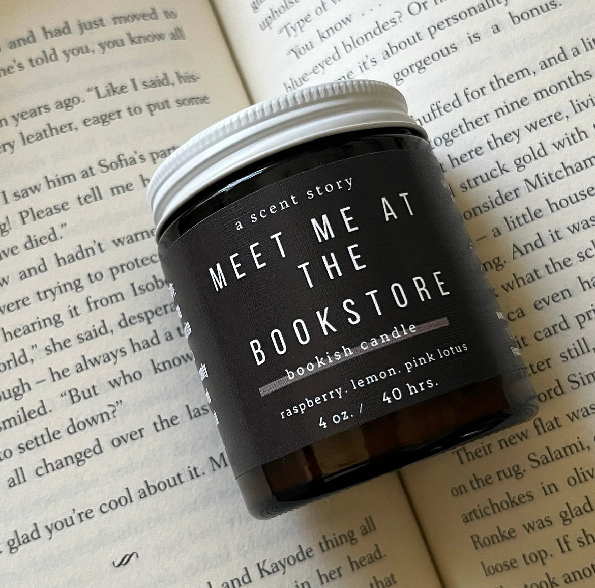 Candle - Meet Me At The Bookstore (8 oz)